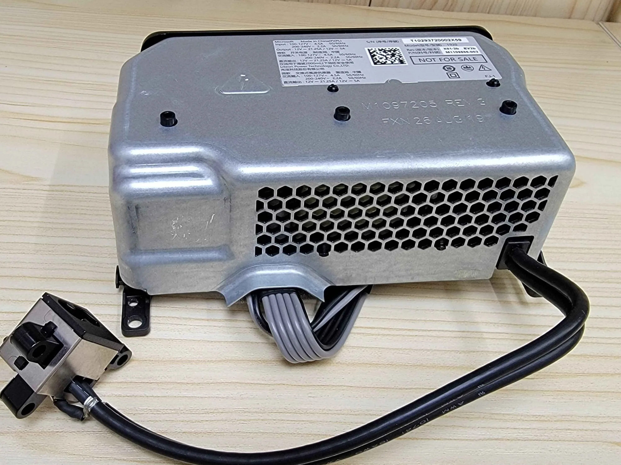 xbox series x power supply